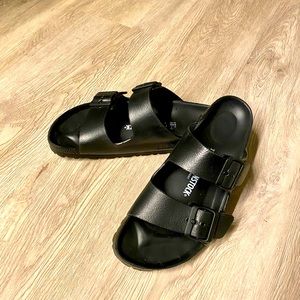 Birkenstocks EVA in Black
